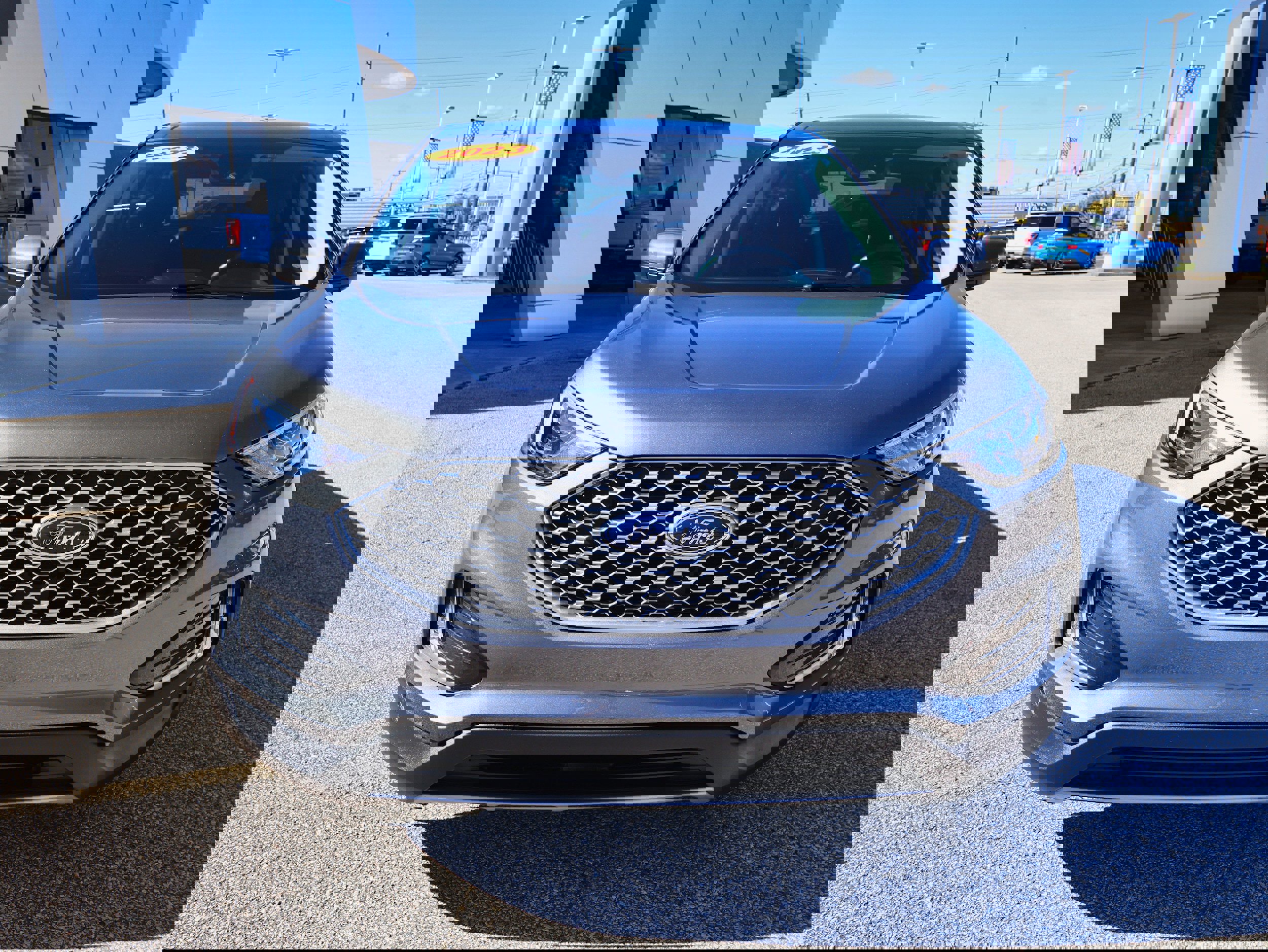 Used 2023 Ford Edge SEL w/ Convenience Package image 8