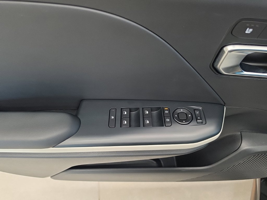 Certified 2026 Kia K4 EX FWD image 37