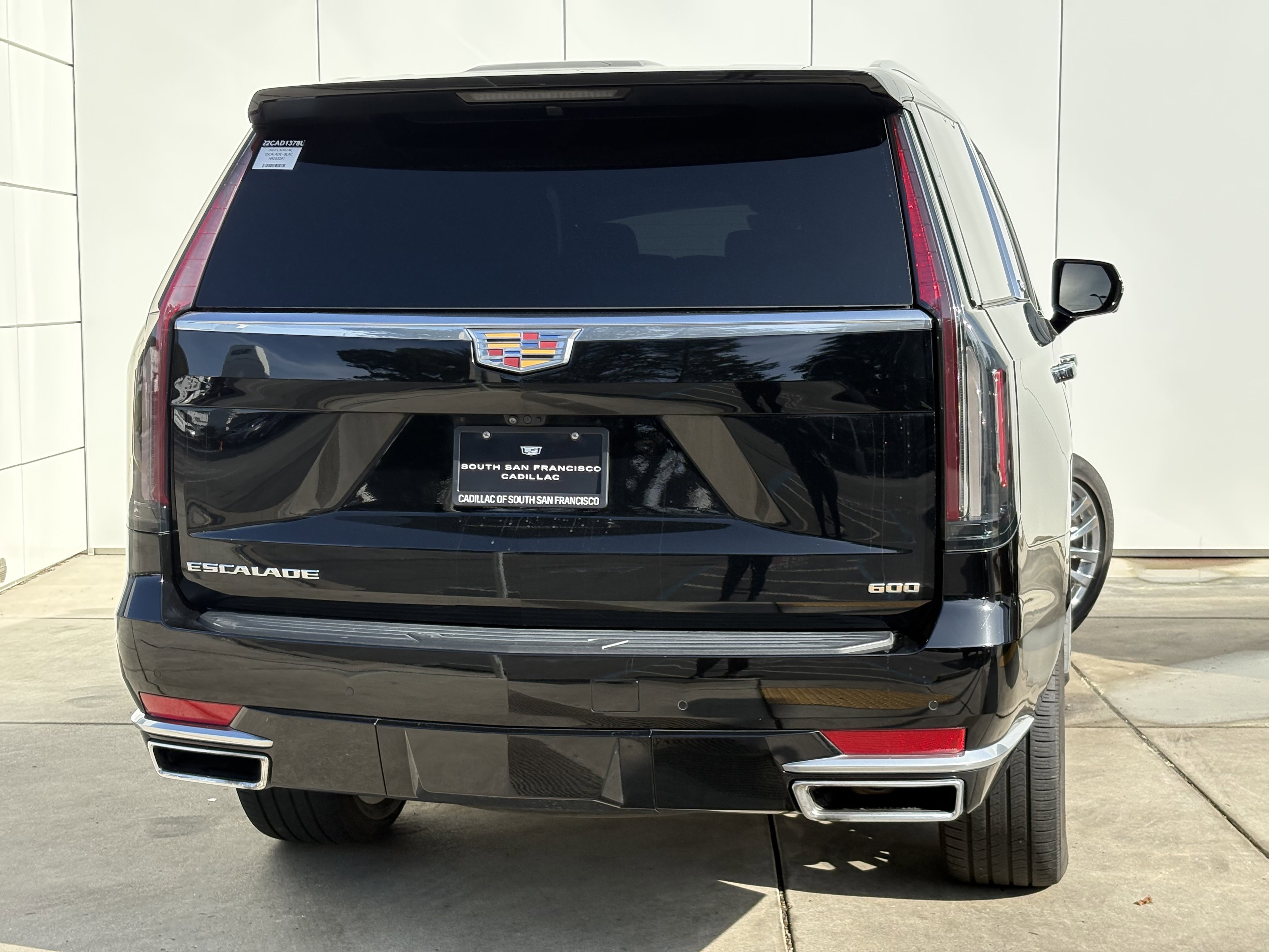 Used 2022 Cadillac Escalade Premium Luxury image 6