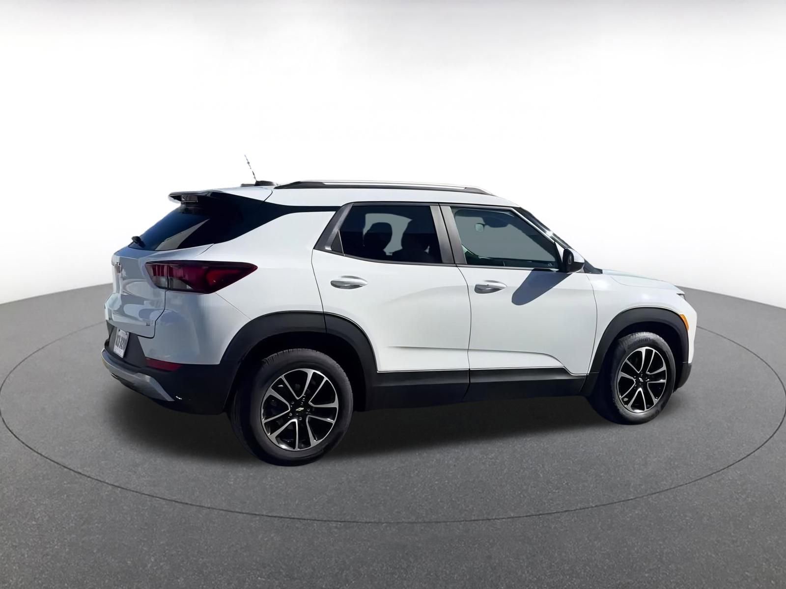 Used 2025 Chevrolet TrailBlazer LT image 15