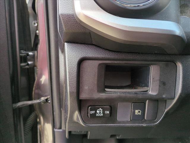 Certified 2019 Toyota Tacoma SR5 RWD image 11