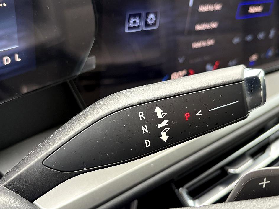 New 2026 Chevrolet Traverse LT w/ Sun and Wheel Package image 21