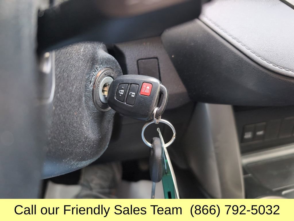 Used 2015 Toyota RAV4 LE image 28