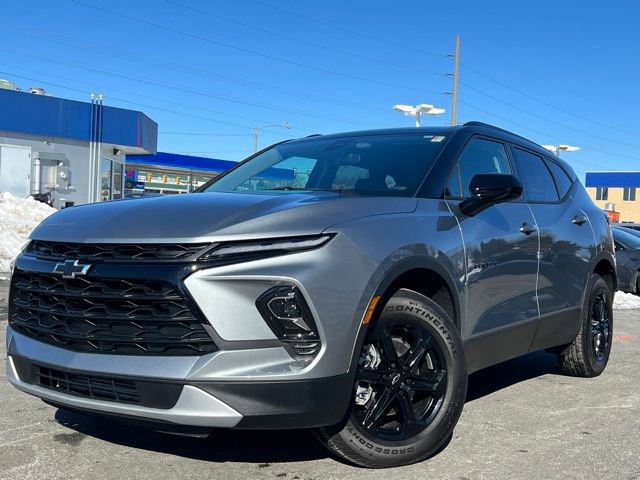 Used 2025 Chevrolet Blazer LT w/ Midnight/Sport Edition image 15