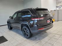 New 2026 Jeep Grand Cherokee Limited AWD/4WD image 6