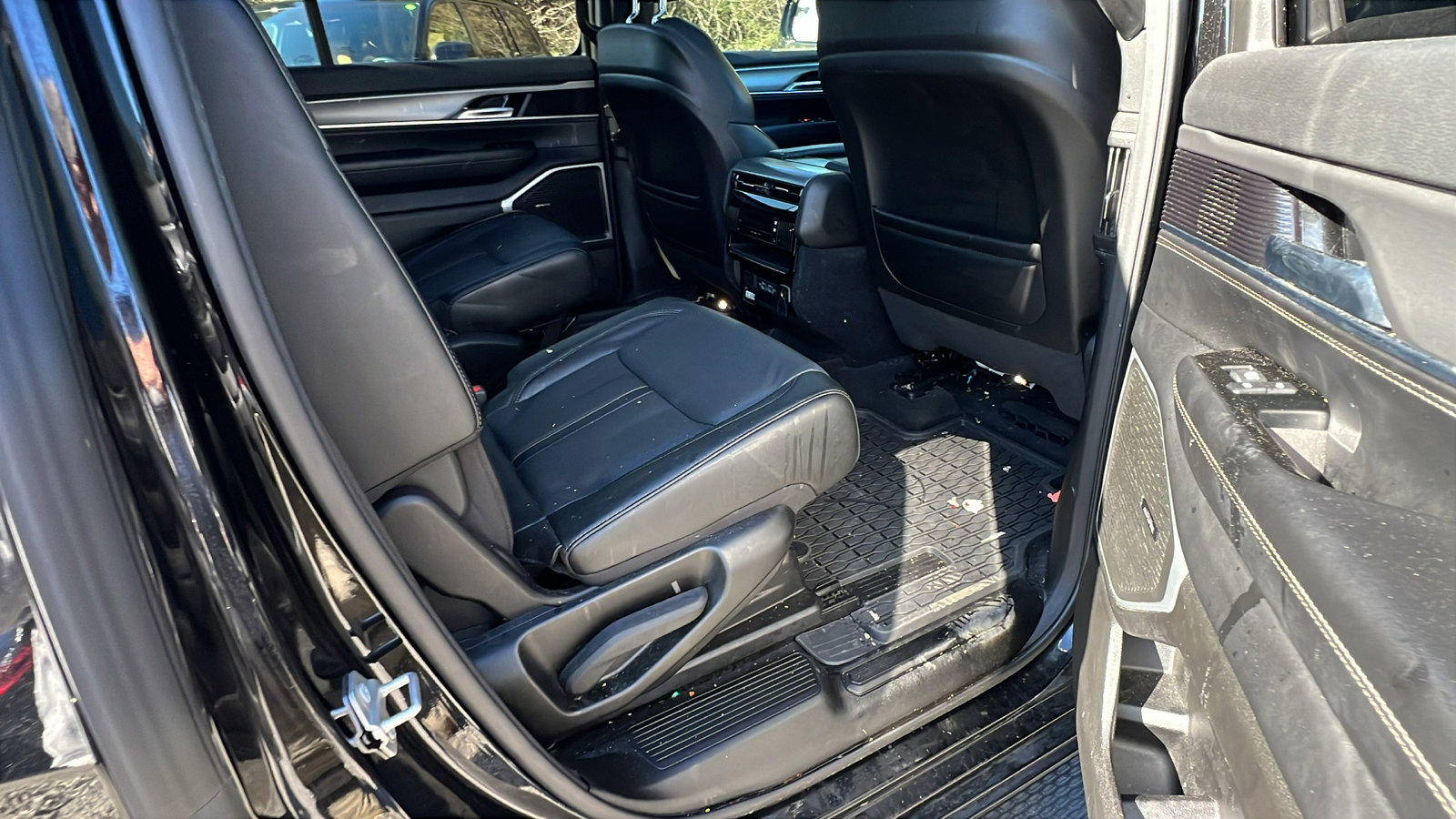 Used 2023 Jeep Wagoneer Series II image 22