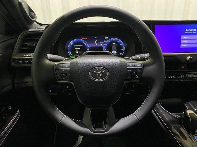 Certified 2025 Toyota Crown Signia w/ Advanced Technology Package image 17