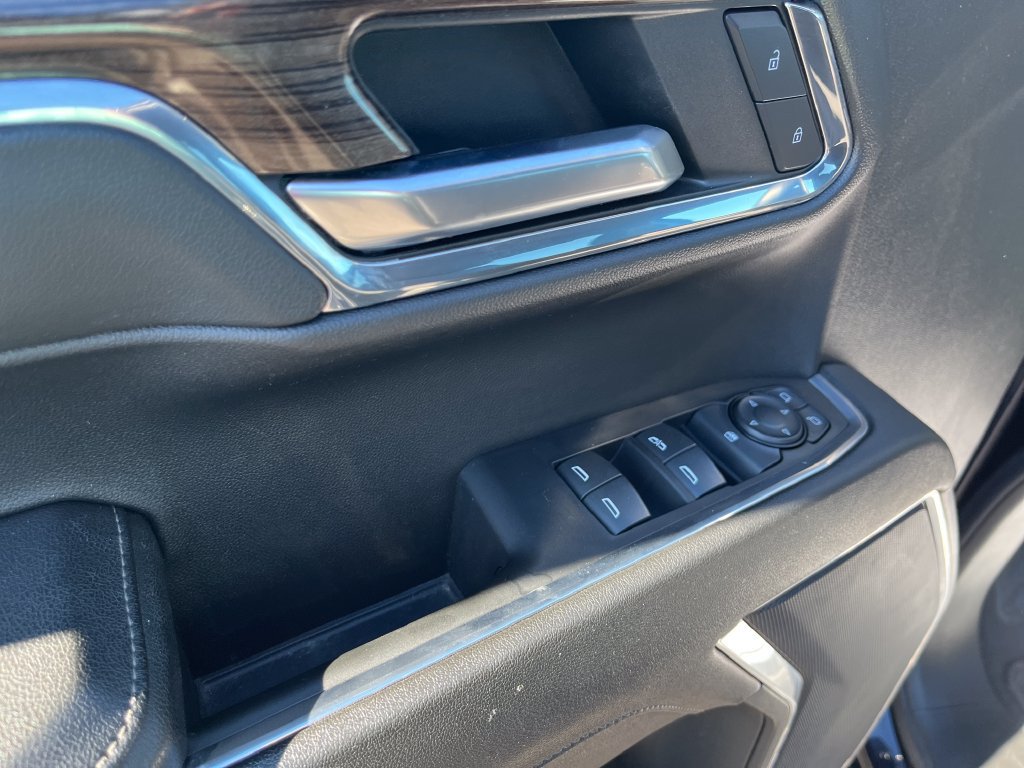 Used 2023 Chevrolet Silverado 1500 LT AWD/4WD image 11