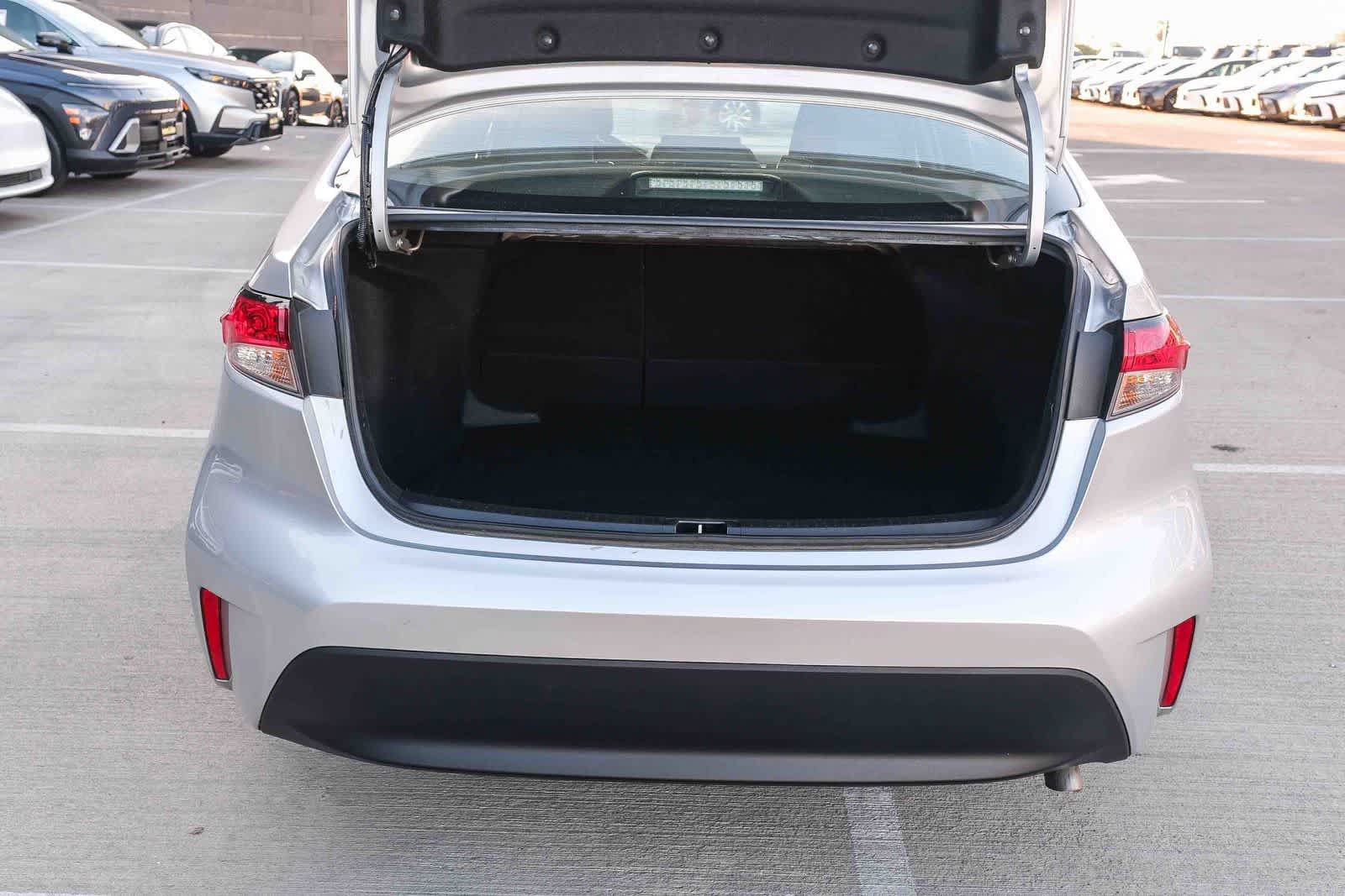 Certified 2024 Toyota Corolla LE FWD image 27