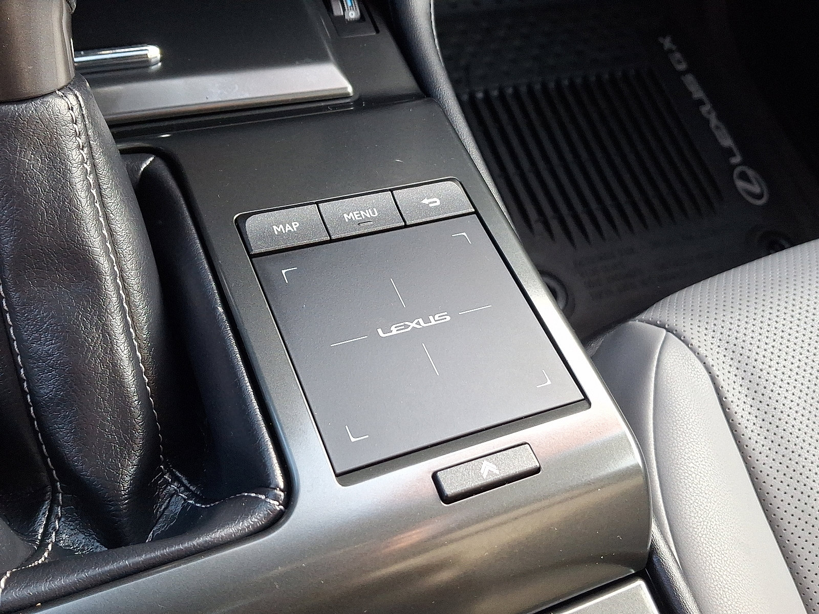 Used 2023 Lexus GX 460 image 28