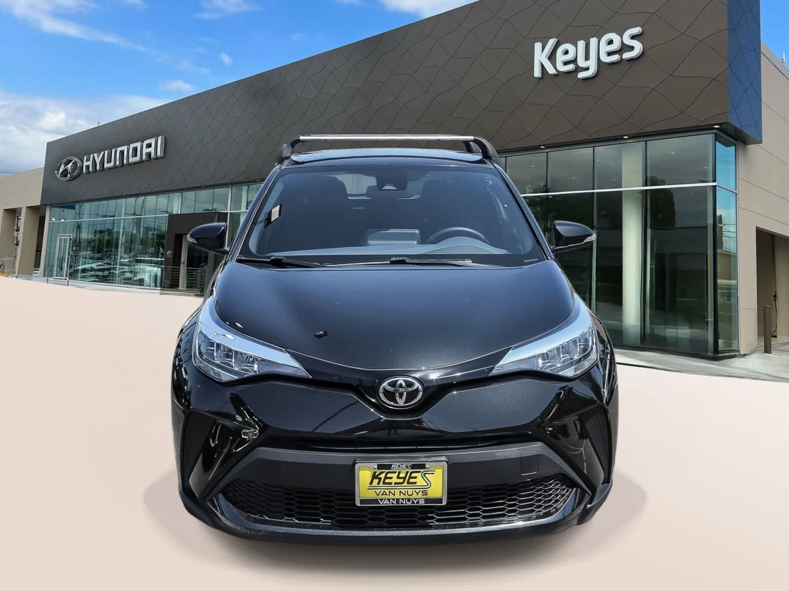 Used 2021 Toyota C-HR XLE FWD image 2