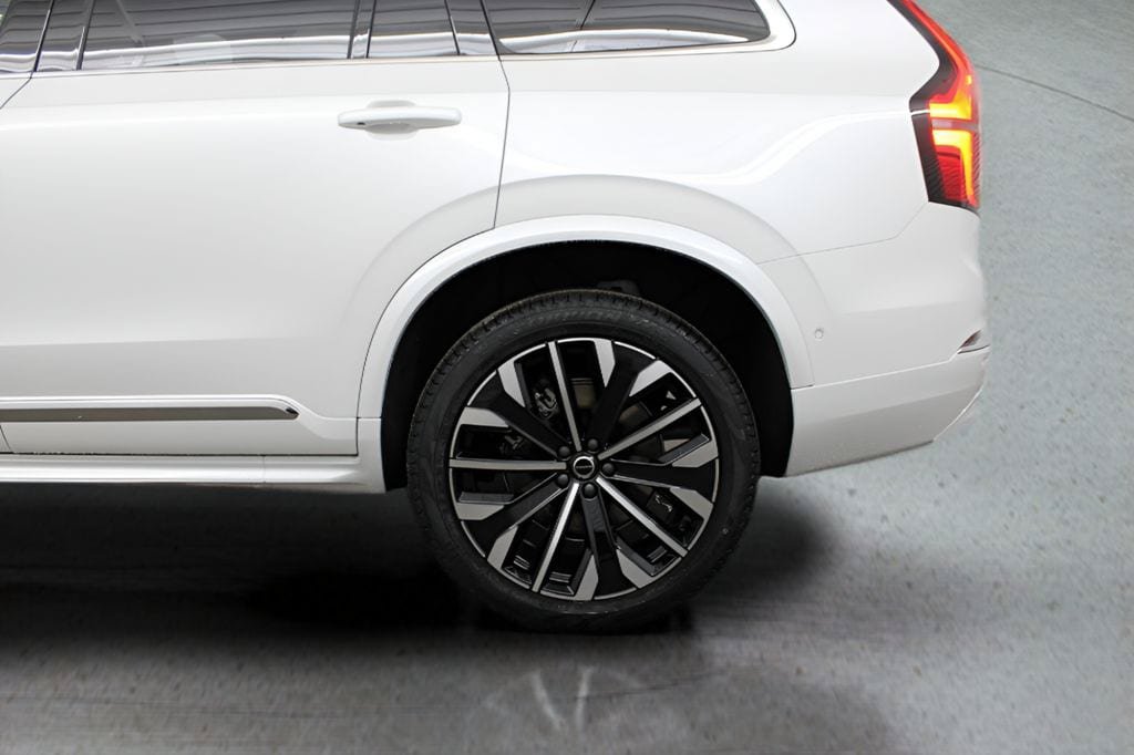New 2026 Volvo XC90 B6 Ultra w/ Protection Package AWD/4WD image 8