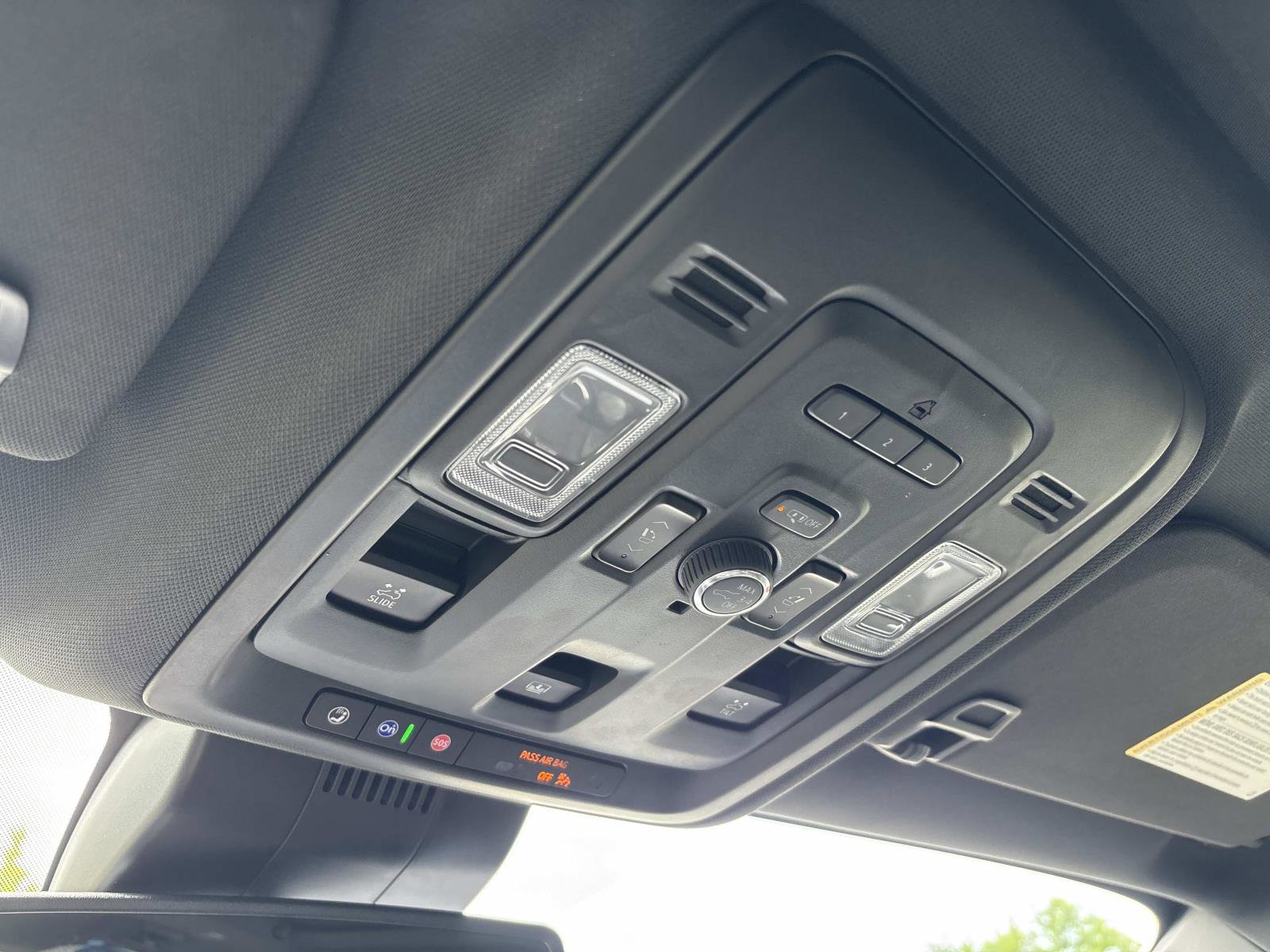 Certified 2024 GMC Yukon AT4 w/ Technology Package AWD/4WD image 26