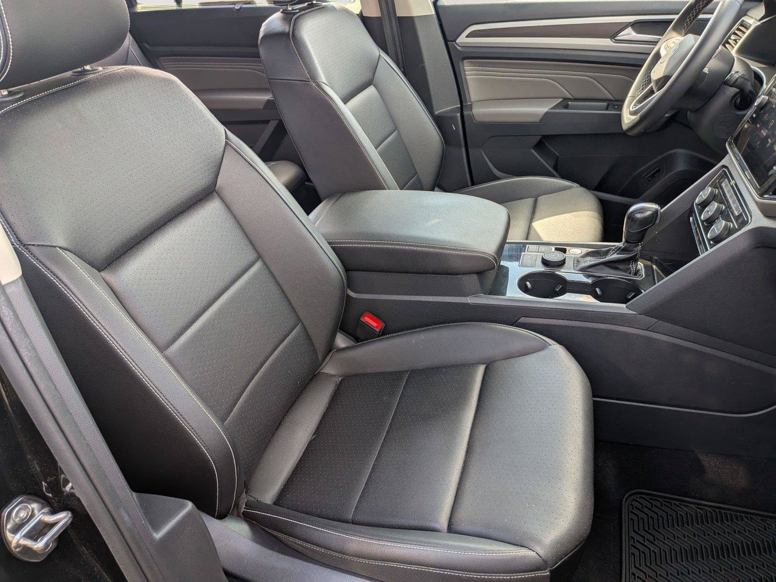 Used 2023 Volkswagen Atlas SE AWD/4WD image 22