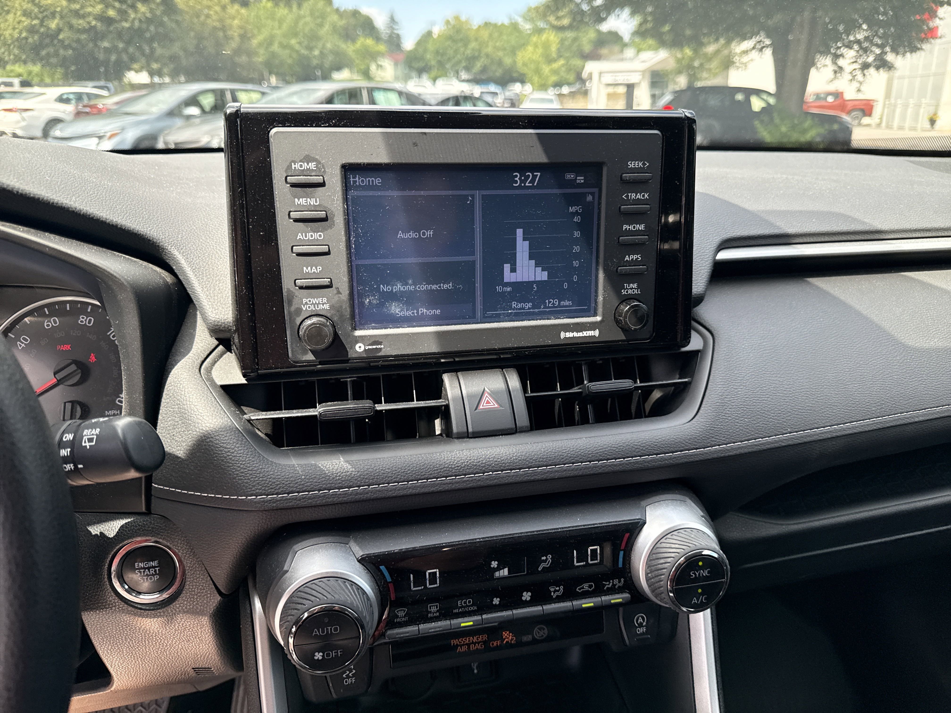 Used 2022 Toyota RAV4 XLE image 17