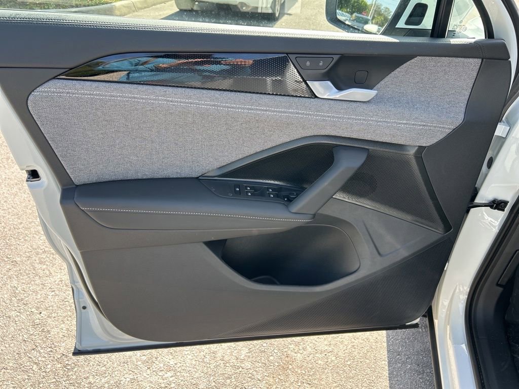 New 2026 Volkswagen Tiguan S image 16