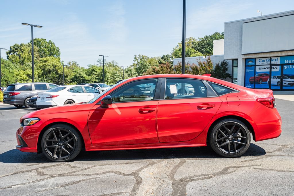 Used 2023 Honda Civic Sport image 4