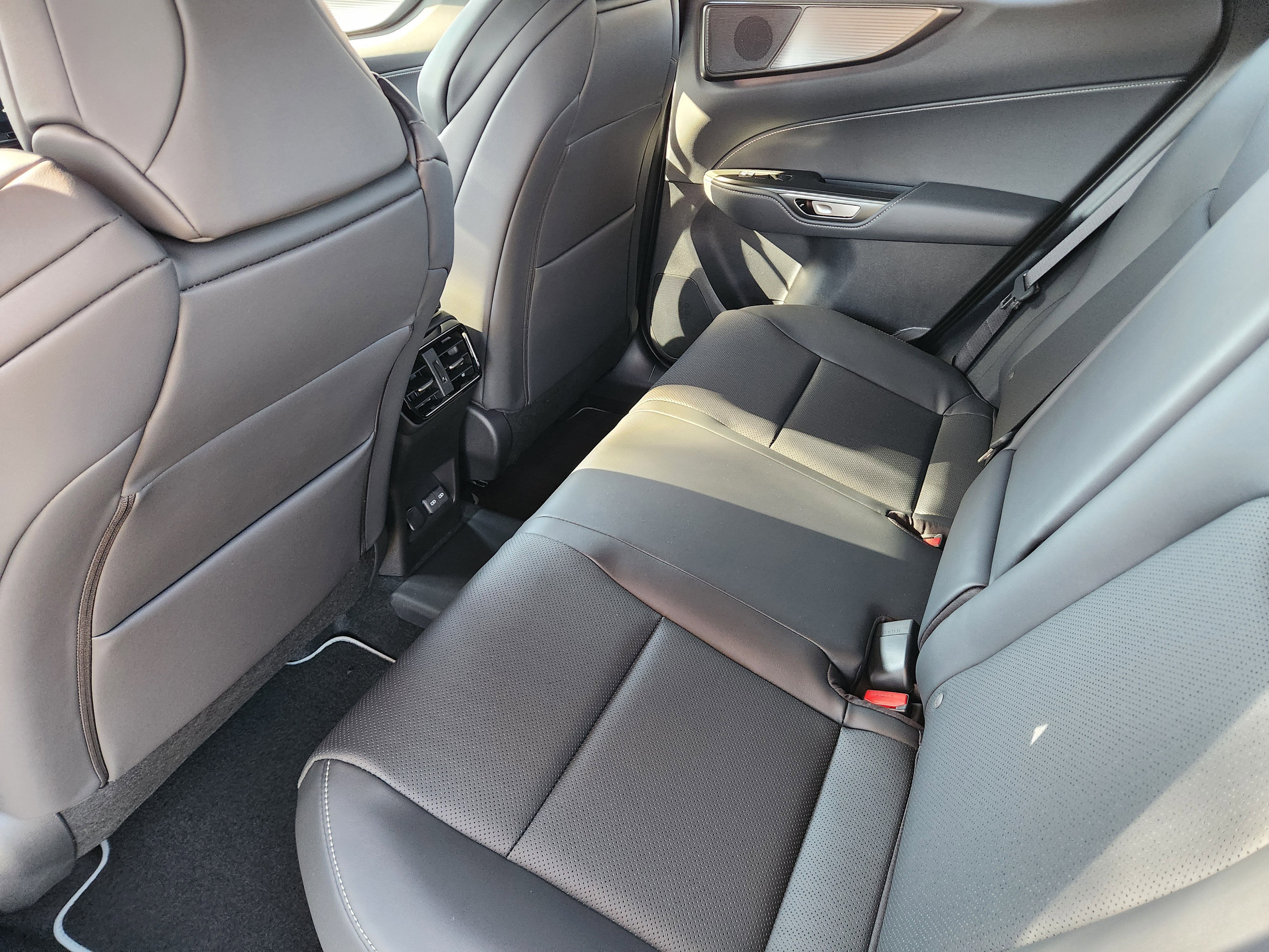 New 2026 Lexus NX 450h+ F Sport image 19