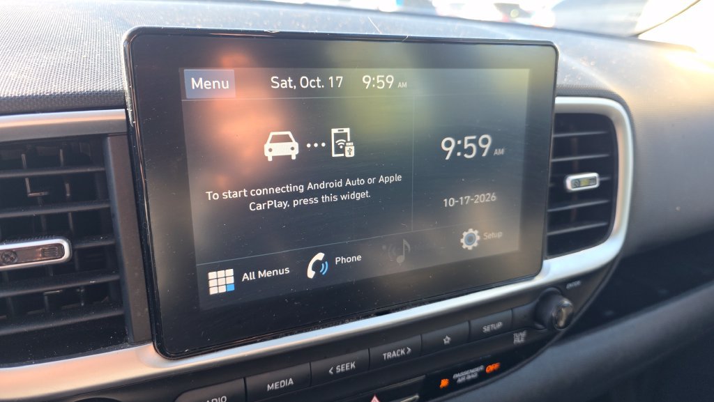 Used 2022 Hyundai Venue SEL FWD image 18