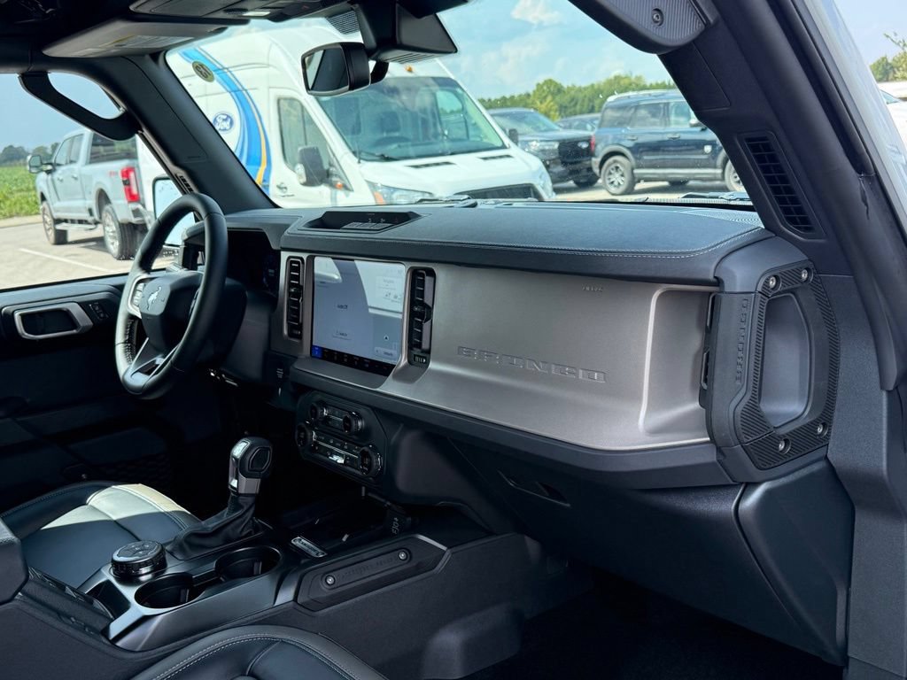New 2026 Ford Bronco Outer Banks AWD/4WD image 28