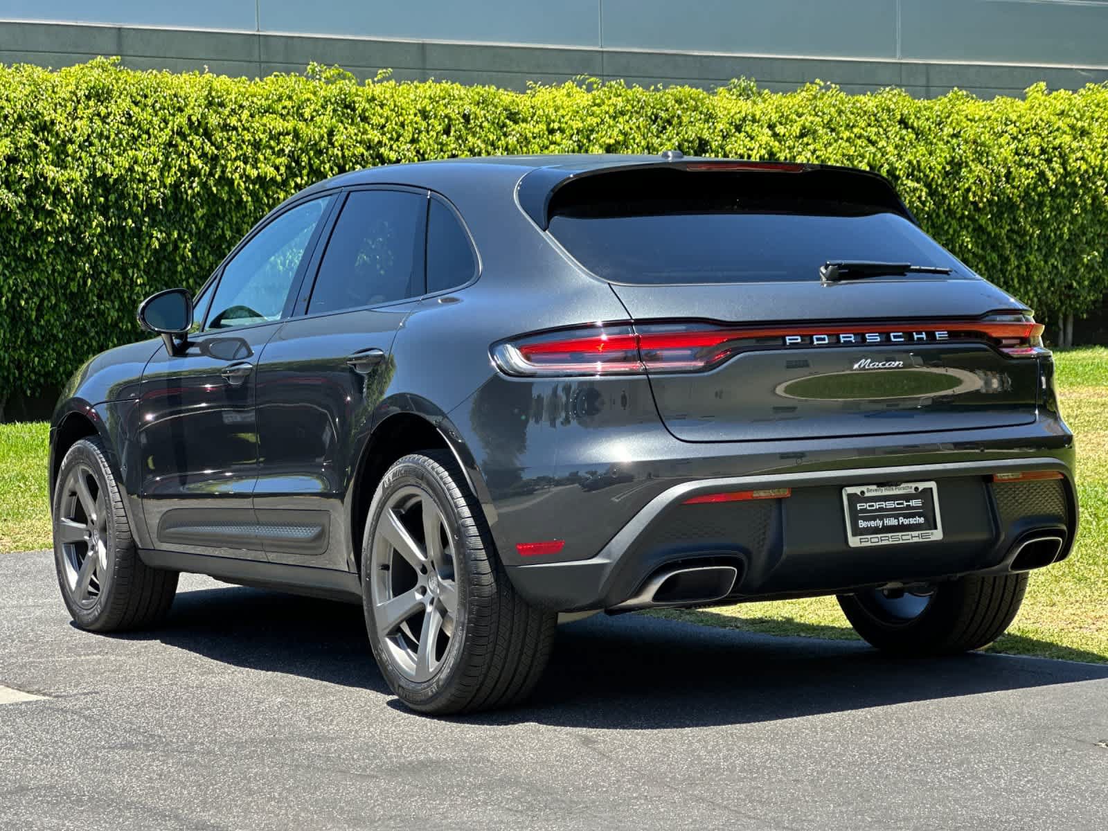 New 2026 Porsche Macan AWD/4WD image 3