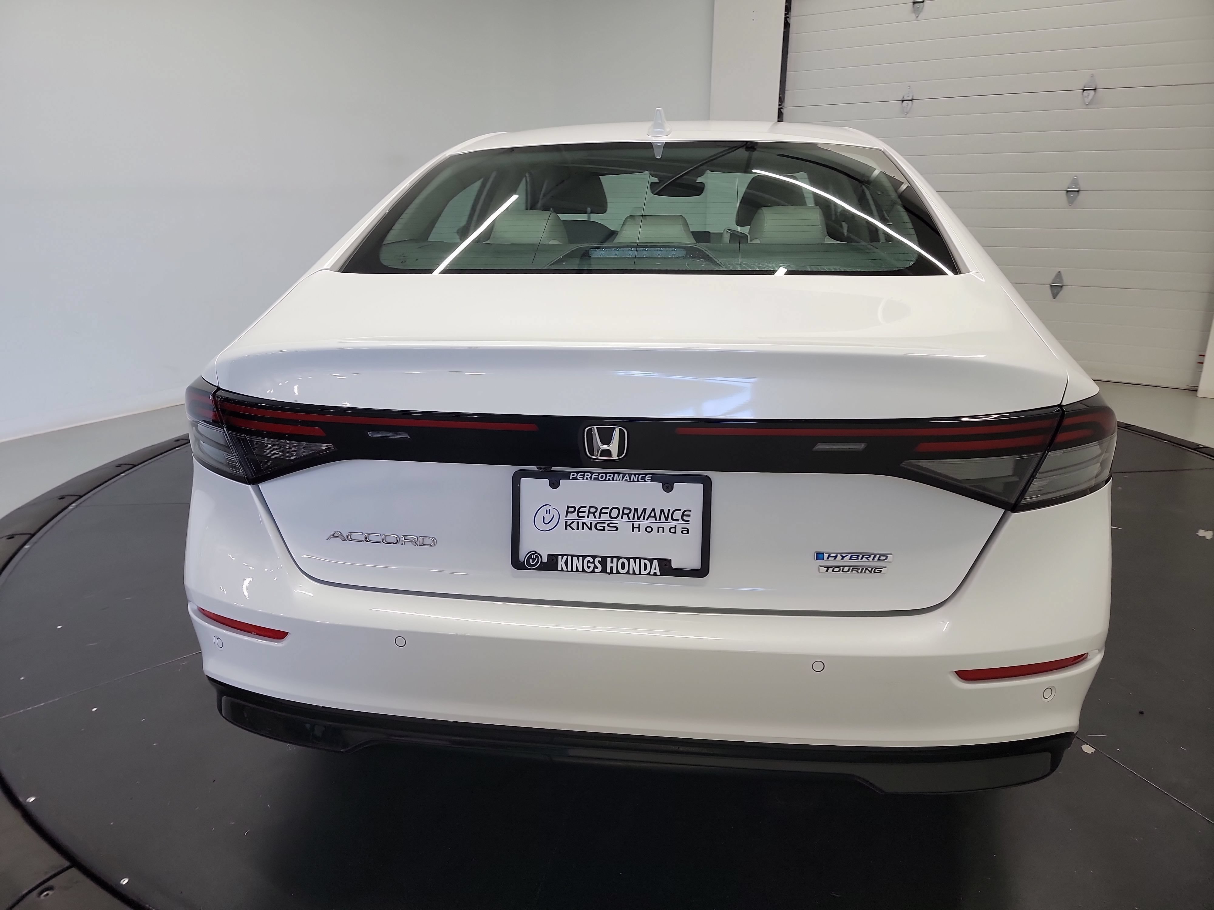 Used 2023 Honda Accord Touring image 8