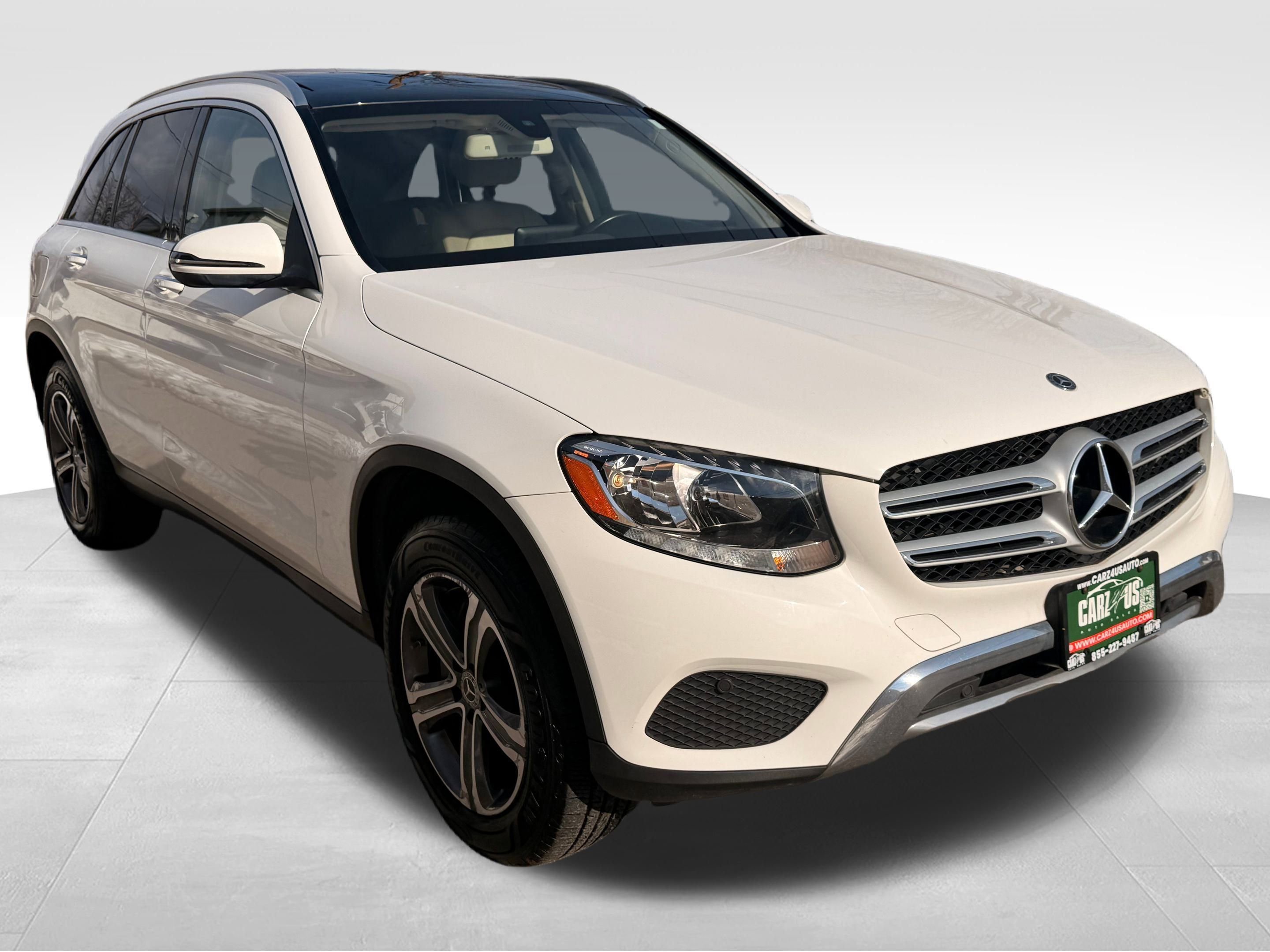 Used 2019 Mercedes-Benz GLC 300 4MATIC image 3