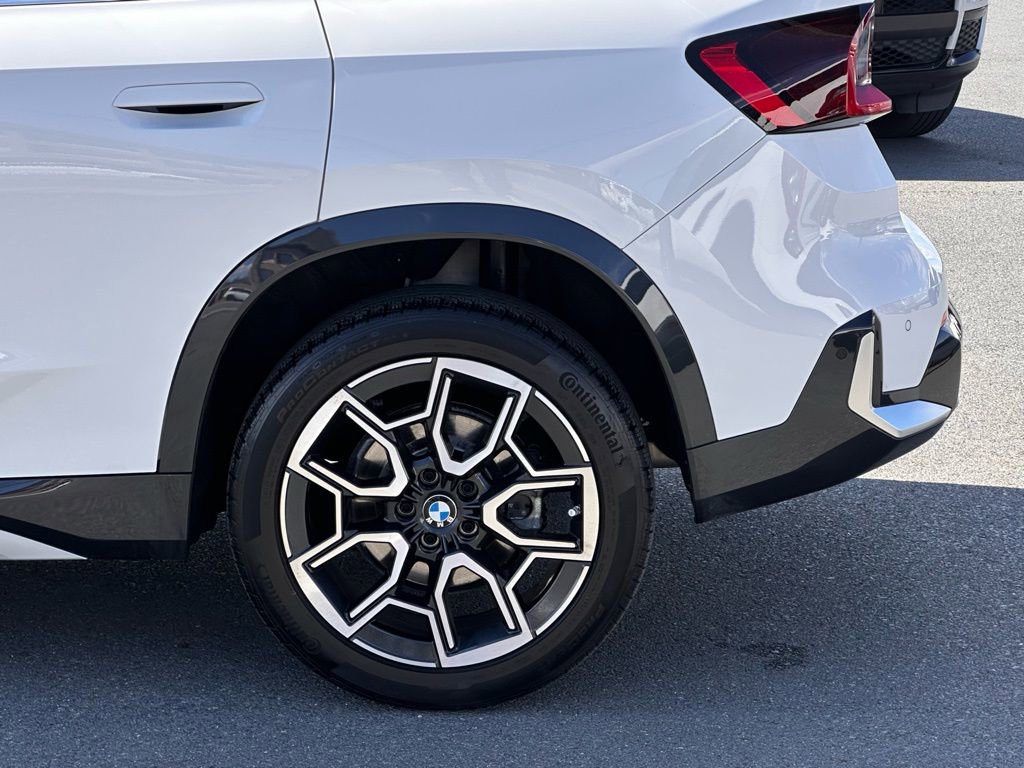 Used 2025 BMW X1 xDrive28i w/ Convenience Package image 39