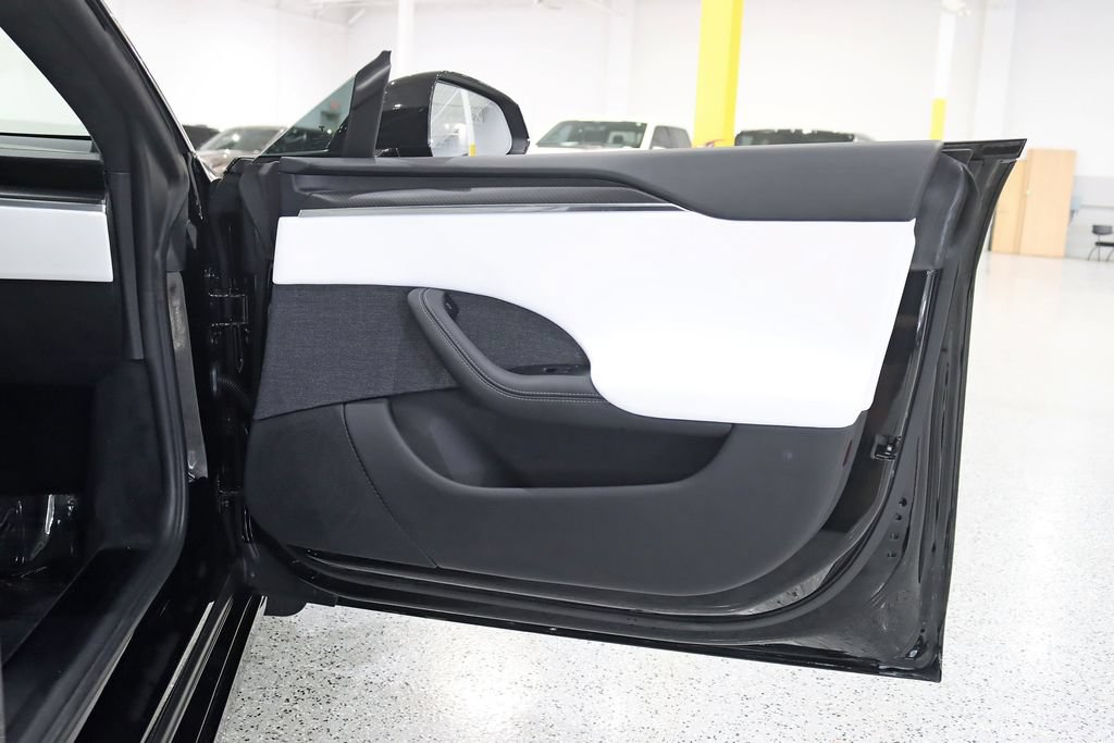 Used 2024 Tesla Model S Plaid AWD/4WD image 37