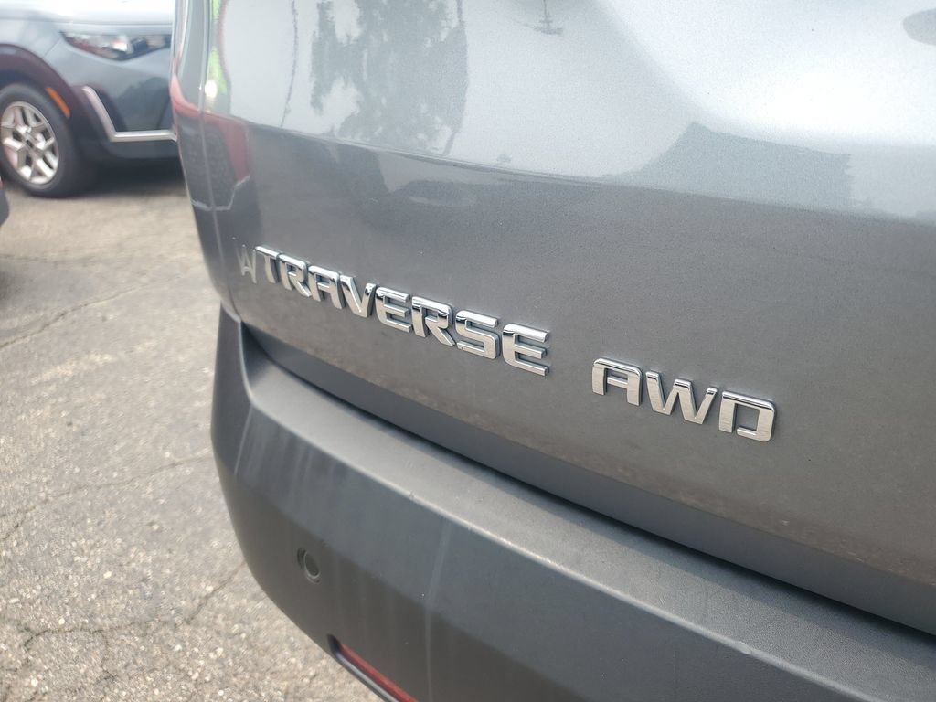 Used 2020 Chevrolet Traverse LT w/ LPO, Floor Liner Package AWD/4WD image 30