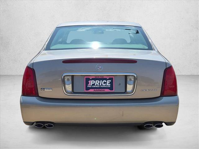 Used 2004 Cadillac De Ville w/ Equipment Group FWD image 7