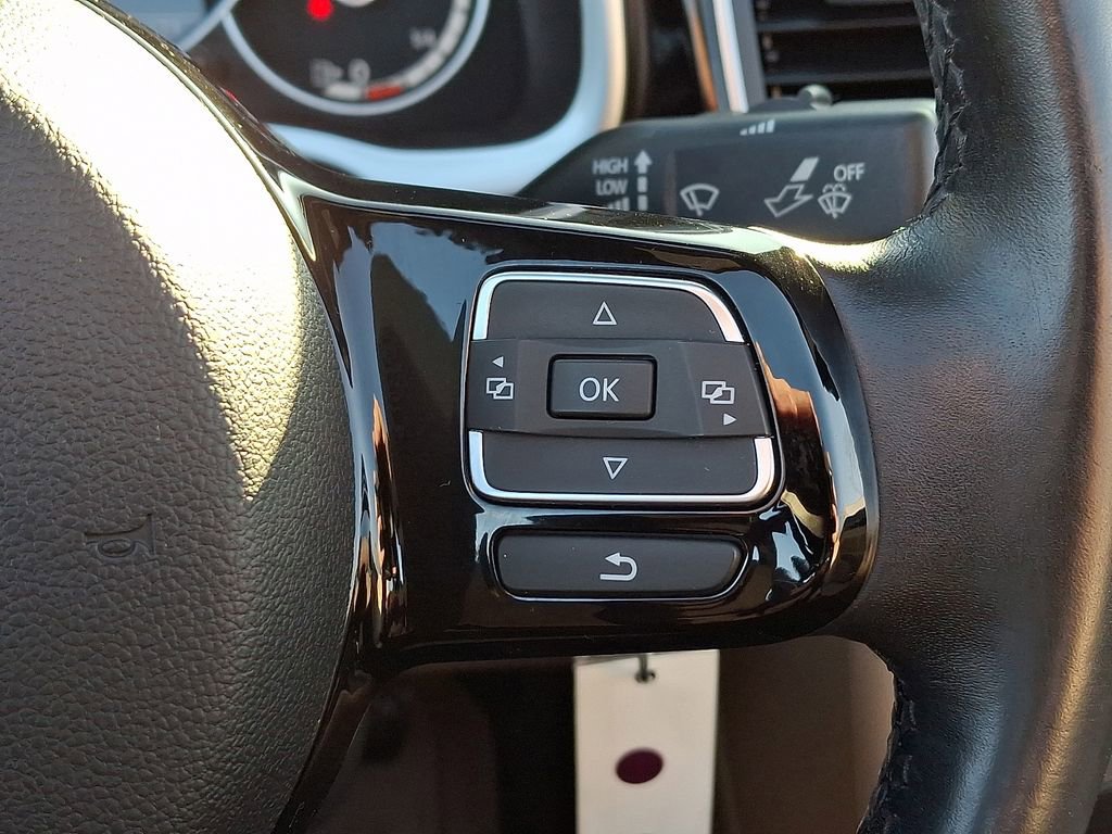 Used 2014 Volkswagen Beetle 2.5 image 21