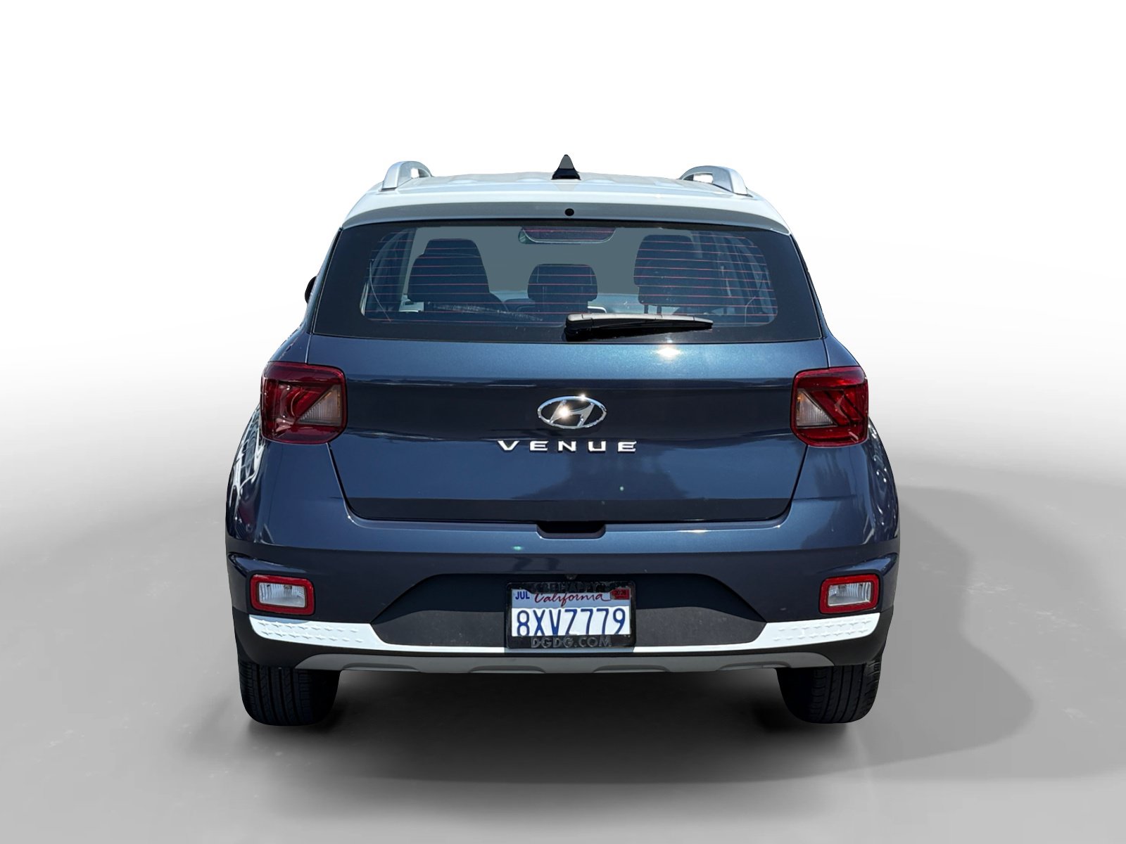 Certified 2021 Hyundai Venue FWD image 4
