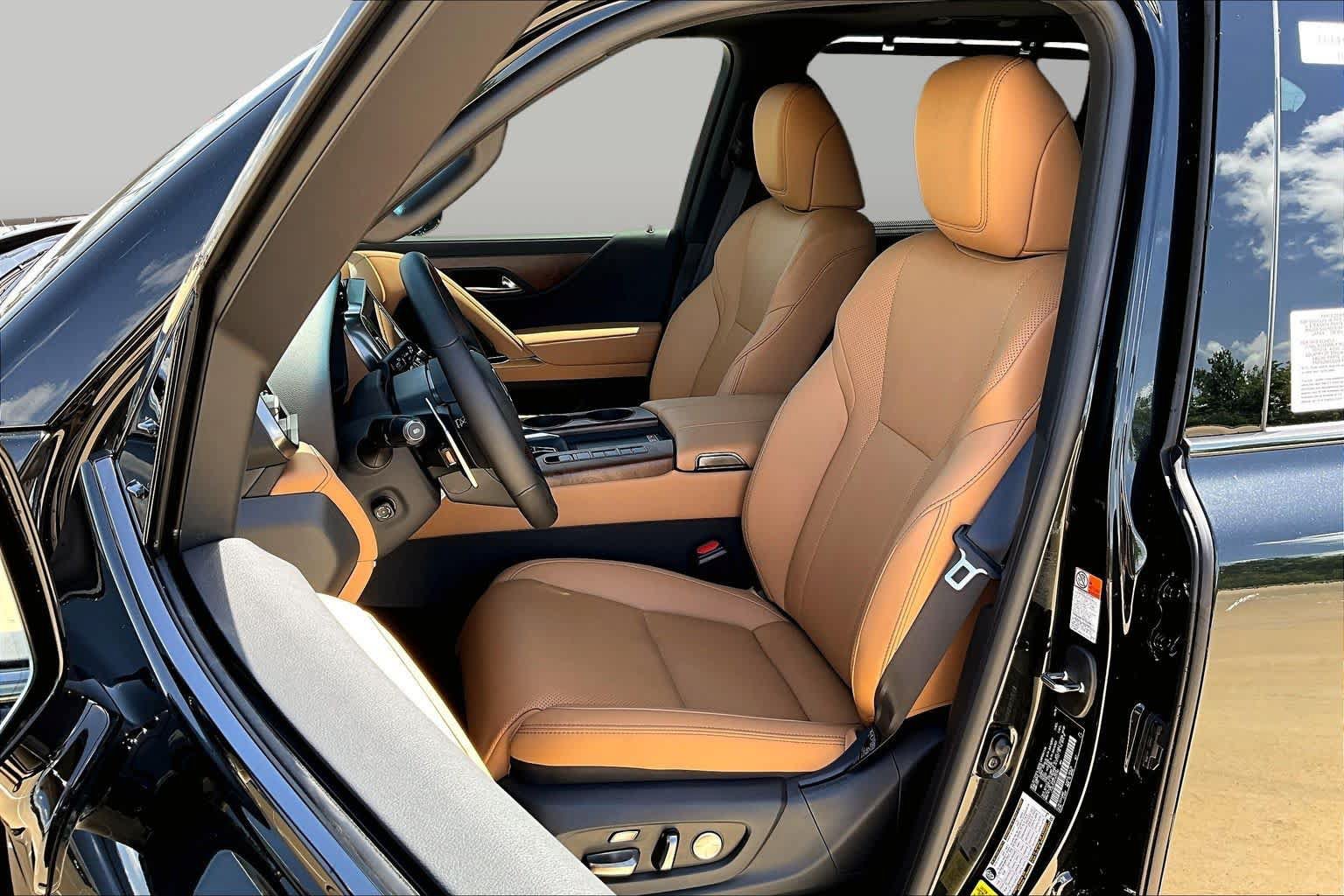 New 2026 Lexus LX 700h Luxury AWD/4WD image 9