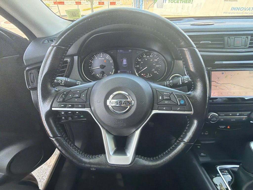 Used 2020 Nissan Rogue SV w/ Sun & Sound Touring Package AWD/4WD image 12