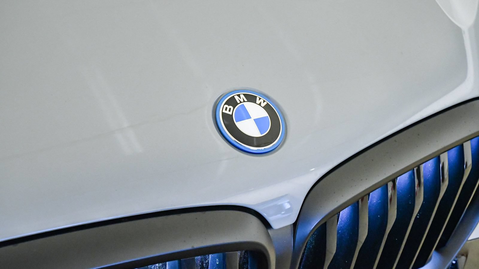 New 2026 BMW X5 xDrive50e w/ M Sport Package AWD/4WD image 8