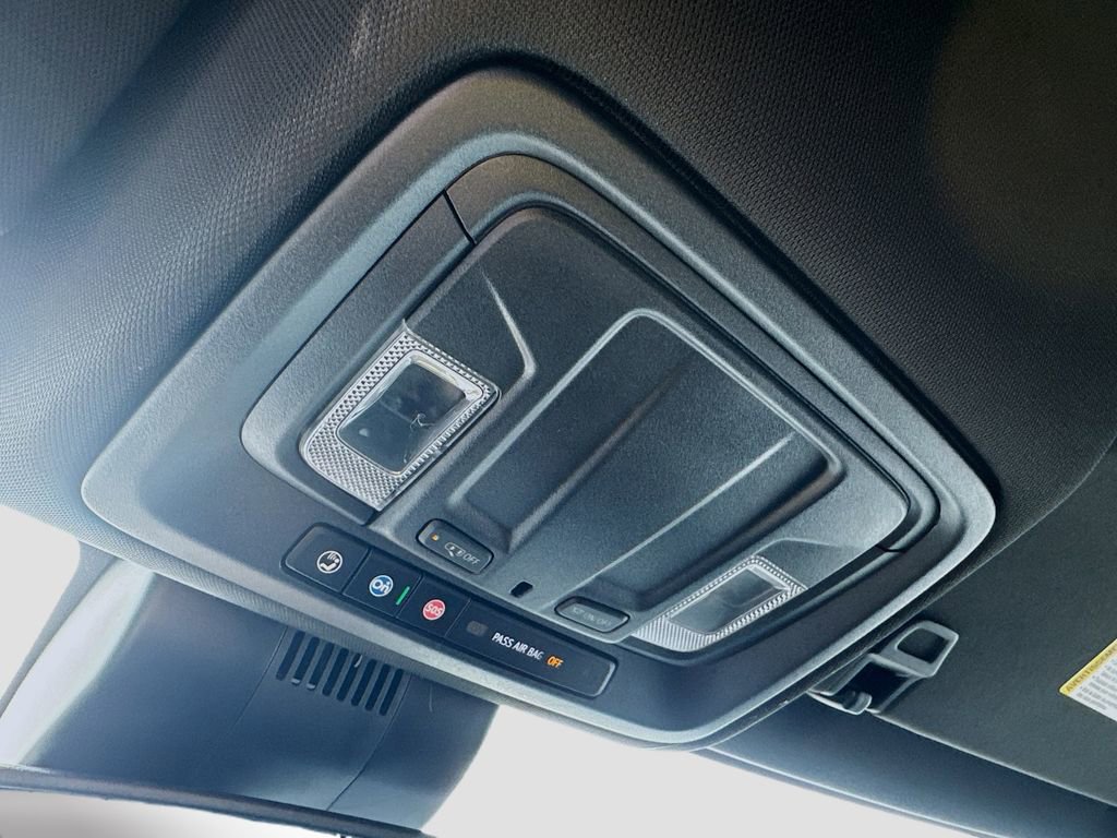 Used 2025 GMC Sierra 1500 AT4 image 19