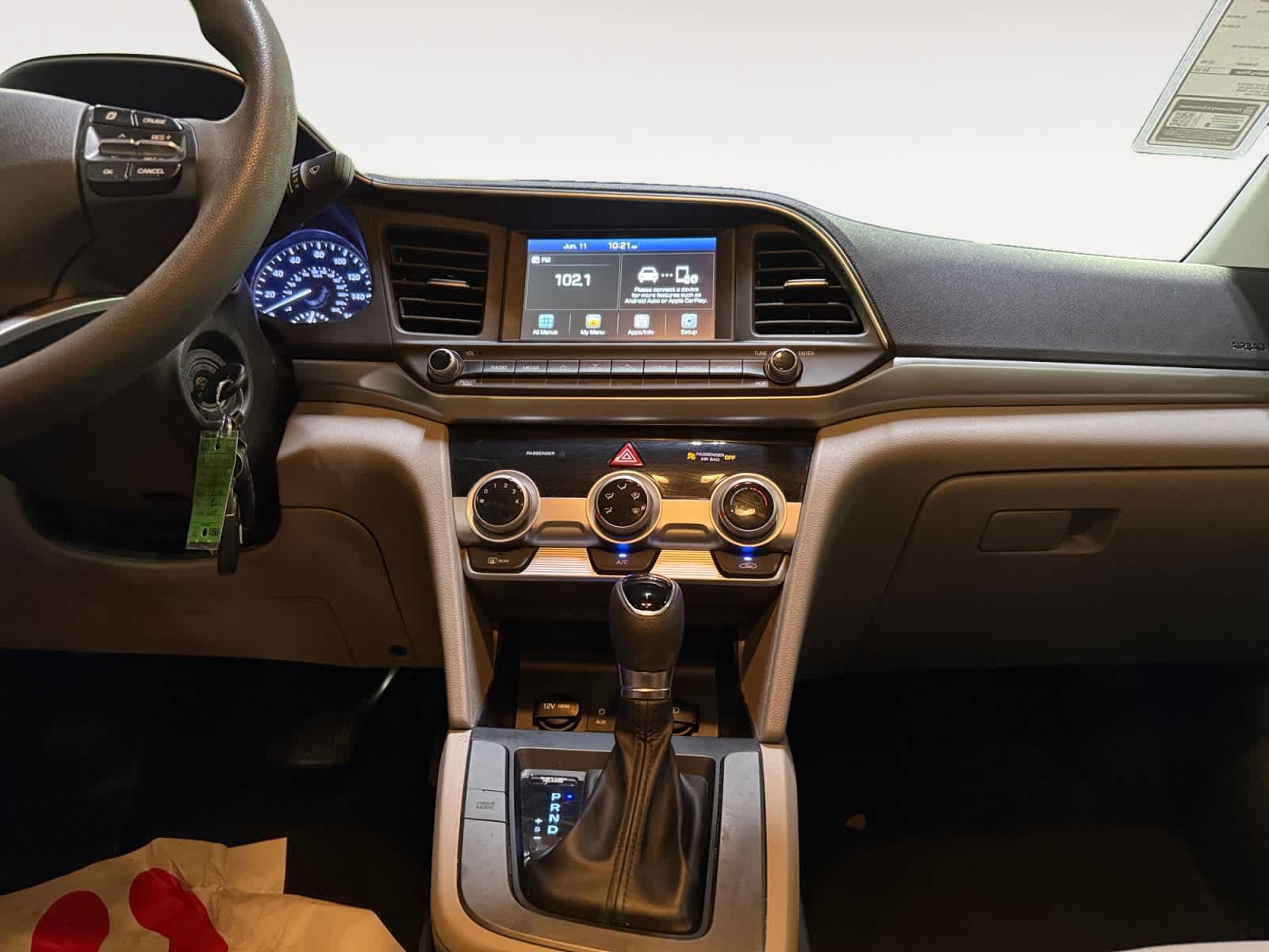 Used 2019 Hyundai Elantra SEL FWD image 18
