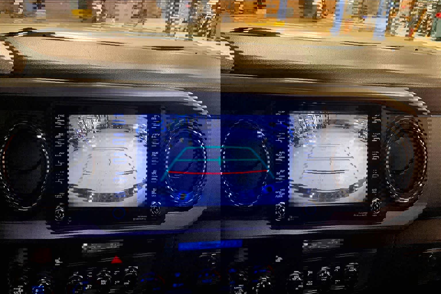 Used 2021 Toyota Tacoma TRD Off-Road image 28