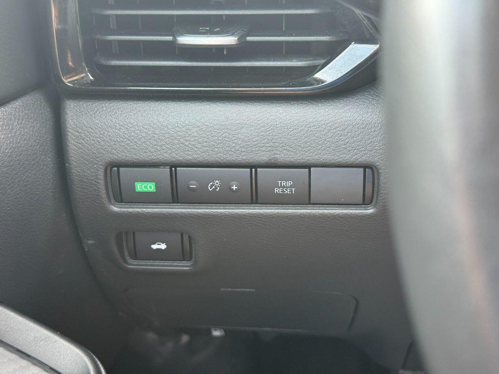 Used 2024 Nissan Sentra SV w/ All-Weather Package FWD image 22