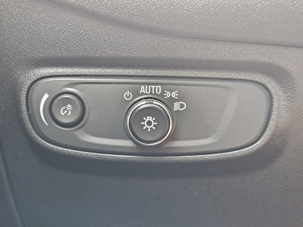 Used 2024 Chevrolet Equinox LS AWD/4WD image 21
