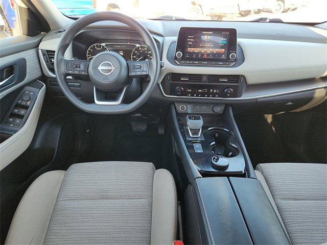 Used 2023 Nissan Rogue SV image 10