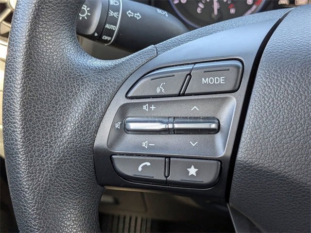 Used 2022 Hyundai Kona SE image 28