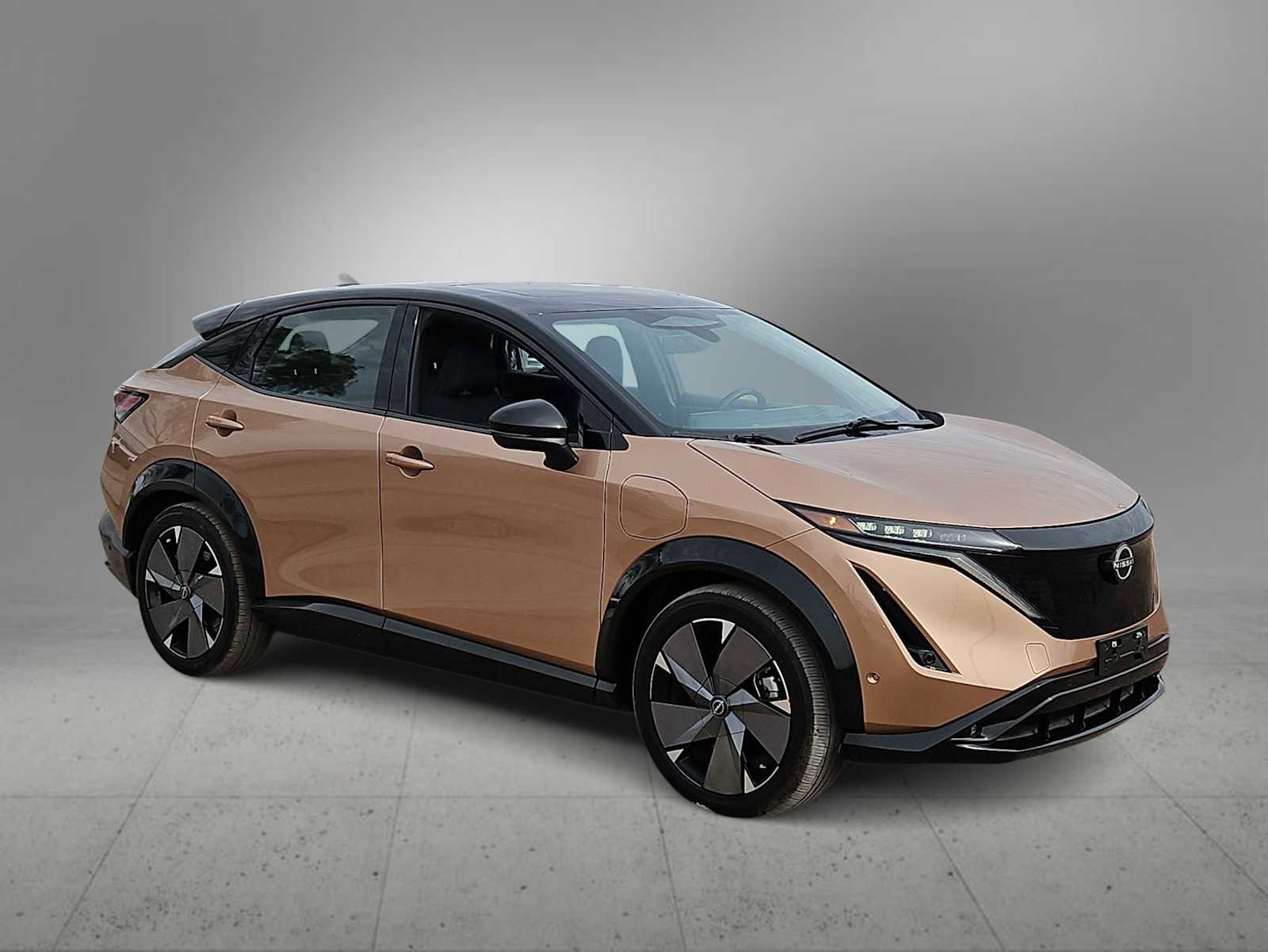 Used 2023 Nissan Ariya image 2