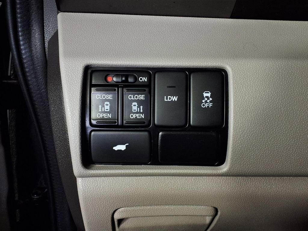 Used 2016 Honda Odyssey EX-L image 21