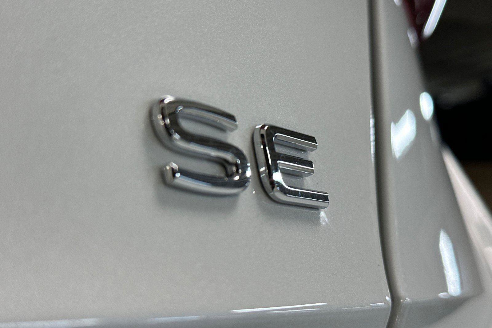 New 2025 Volkswagen Jetta SE image 24