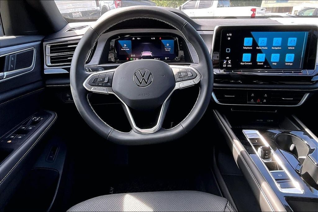 New 2026 Volkswagen Atlas Cross Sport SE FWD image 4