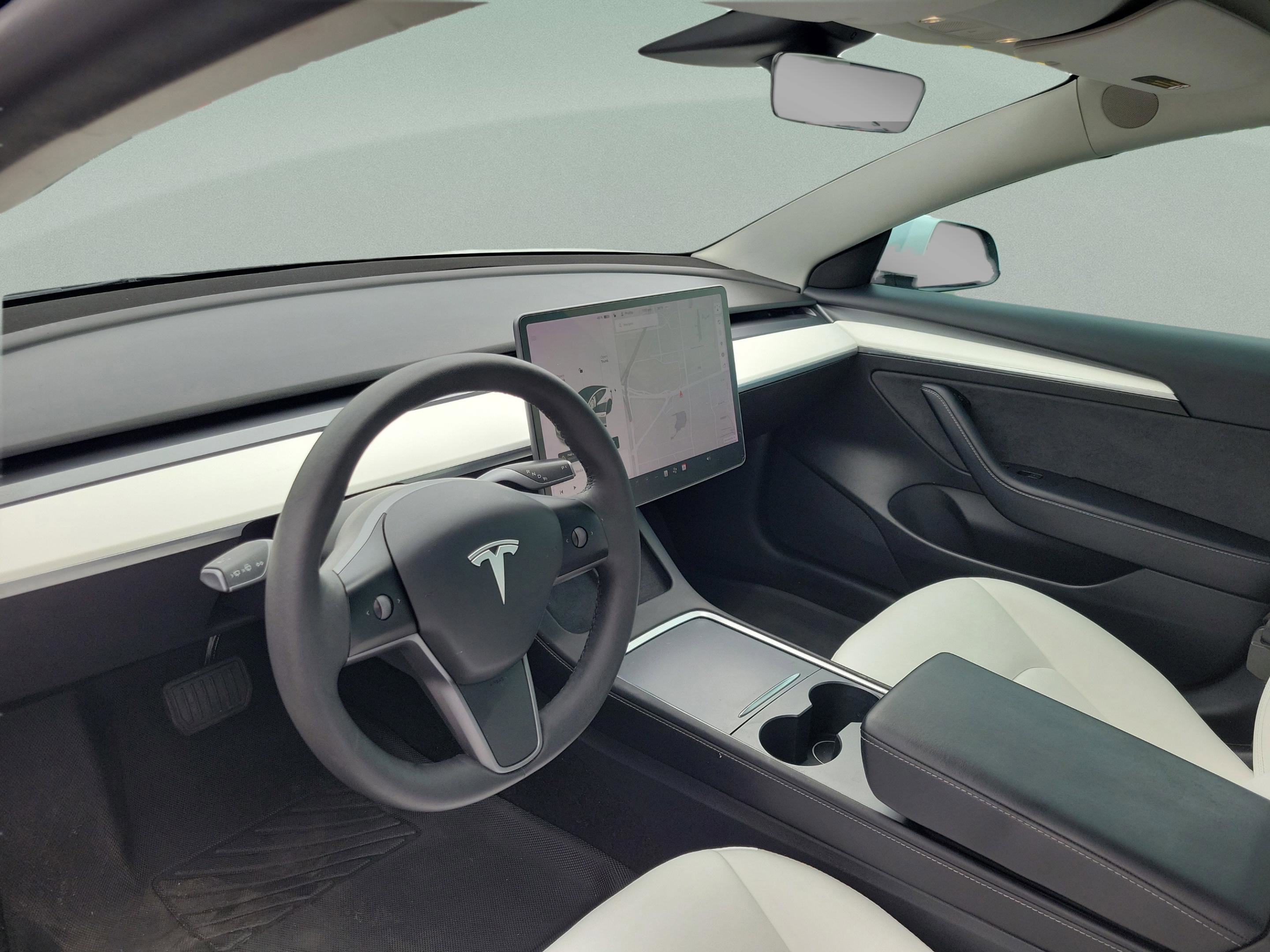 Used 2022 Tesla Model 3 Long Range AWD/4WD image 16