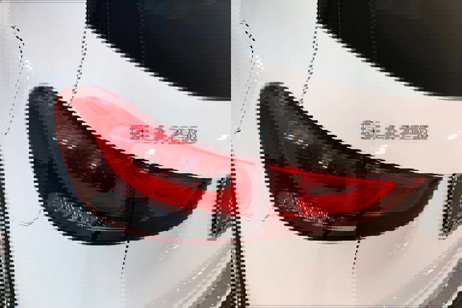 Used 2023 Mercedes-Benz GLA 250 4MATIC image 29