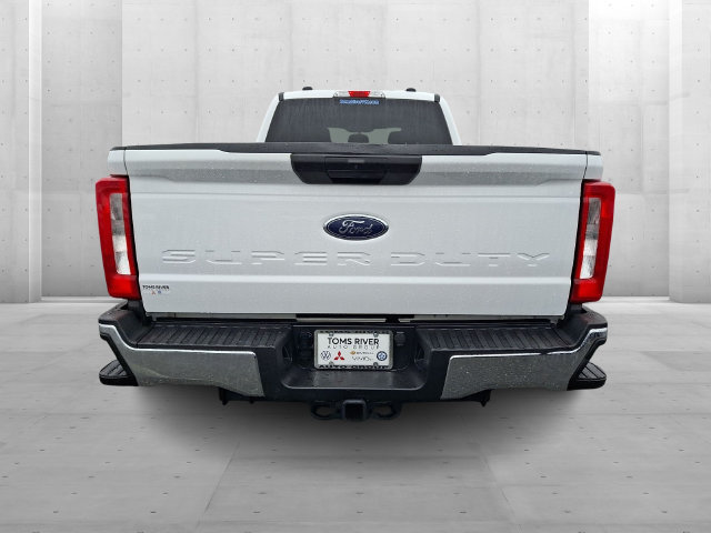 Used 2024 Ford F250 XLT AWD/4WD image 5